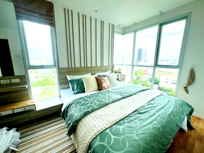 Condos for sale : Condo for sale, Lumpini Park Borommaratchachonnani - Sirindhorn, near Central Pinklao. Special price! Free furniture!