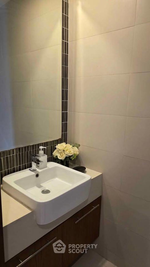 รูป คอนโด 1 ห้องนอน 65 ตร.ม. อาทิตย์ เดอะทรี คอนโดมิเนียม ภูเก็ต ใกล้ราไวย์ (ID 3085657) - รูปที่ 12/16