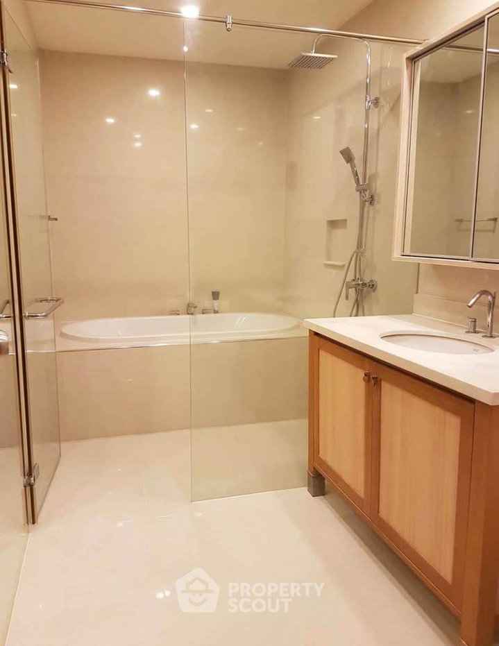 picture 1-BR 90 Sqm For Rent, The Emporio Place, BTS Phrom Phong (ID 3086216) - 9/9