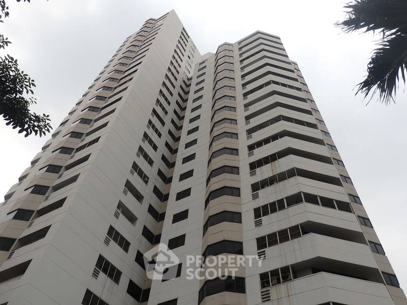รูป คอนโด 2 ห้องนอน 135 ตร.ม. โครงการ บ้านสวนเพชร ใกล้ BTS พร้อมพงษ์ 200 ม. ชั้น 23 (ID 884173) - รูปที่ 3/17
