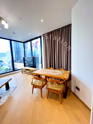 Condos for sale : 💎 Luxurious, ready-to-move-in condo at Ashton Asoke-Rama 9. Corner unit with city view, fully furnished, and close to MRT Rama 9 station 🚅