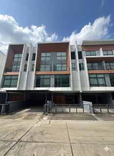 For Sell Town house ARDEN PHATTHANAKAN 3-story 3 bedroom 4 bathroom
