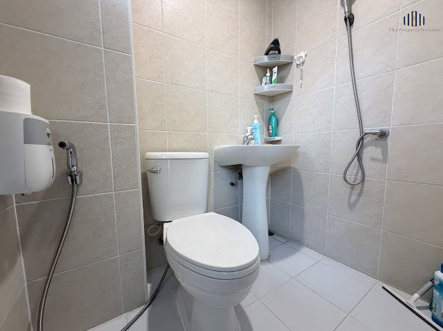 picture Urgent Sale – 2-Storey Detached House at Rock Garden Place Land Area: 107 sq.w. | Usable Area: 490 sq.m. | 5 Bedrooms | 5 Bathrooms - 35/36