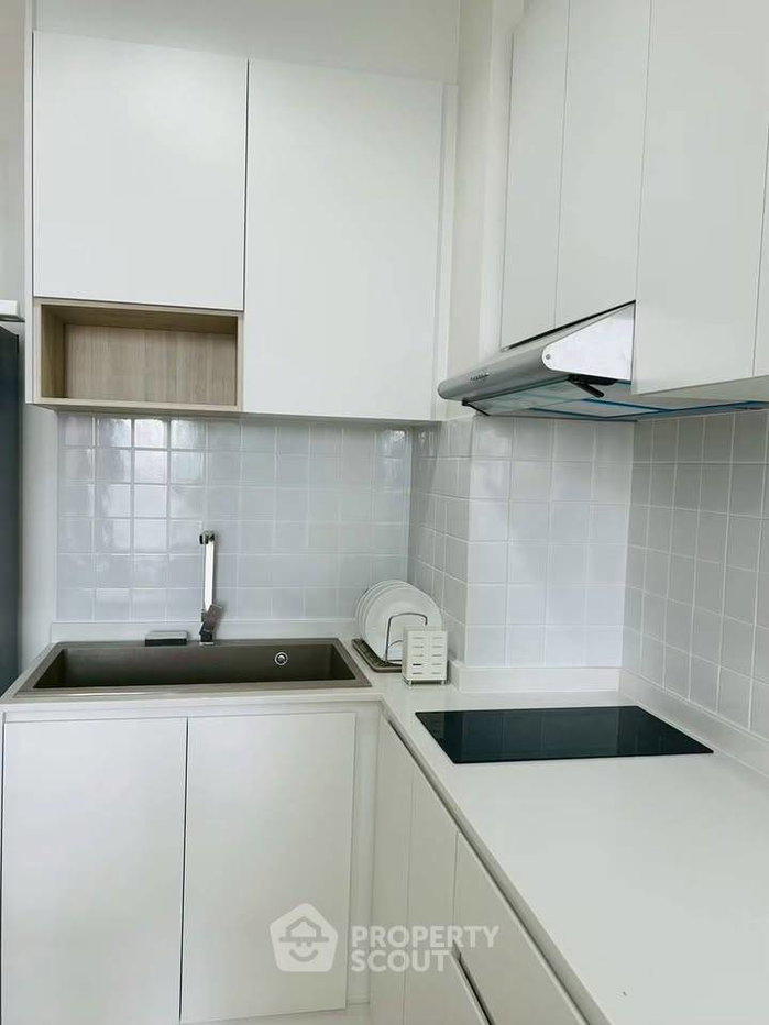 picture 36th-Floor 2-BR 54 Sqm At Sathorn House Condo, 90m to BTS Surasak (ID 3091361) - 5/9