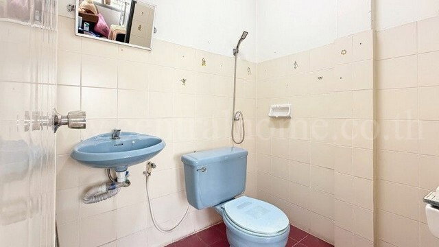 รูป ทาวน์เฮ้าส์ เศรษฐกิจ 33 (สินเนรมิตร) สภาพดี ราคาถูก - รูปที่ 11/28