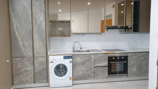 รูปภาพ Available for rent! Supalai Park Phahonyothin. 0 Meter to BTS Station with a spacious living 3 Bedroom. High floor best of view. Ready to move in.