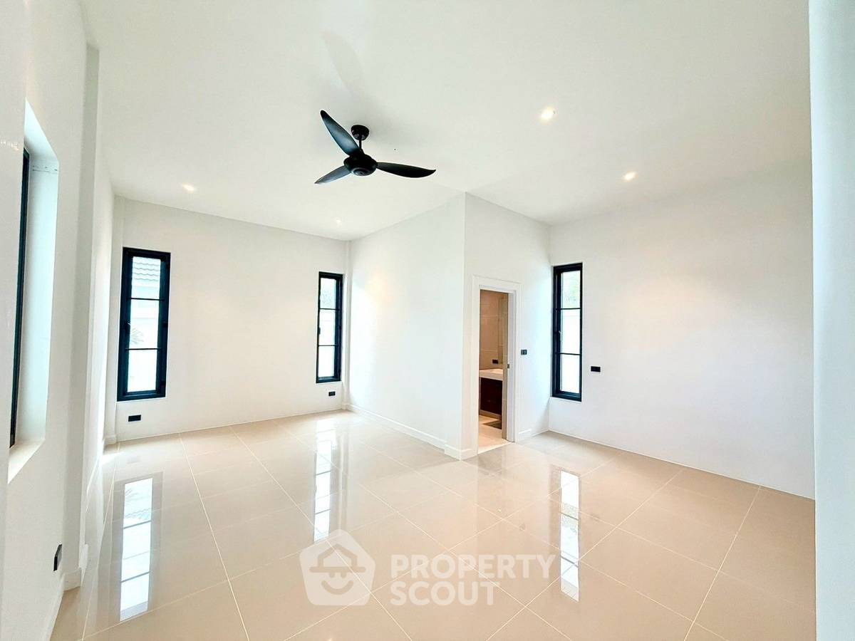 รูป วิลล่า 4 ห้องนอน พื้นที่ 250 ตร.ม. | Pavilion Ville Hua Hin (ID 3092393) - รูปที่ 2/28