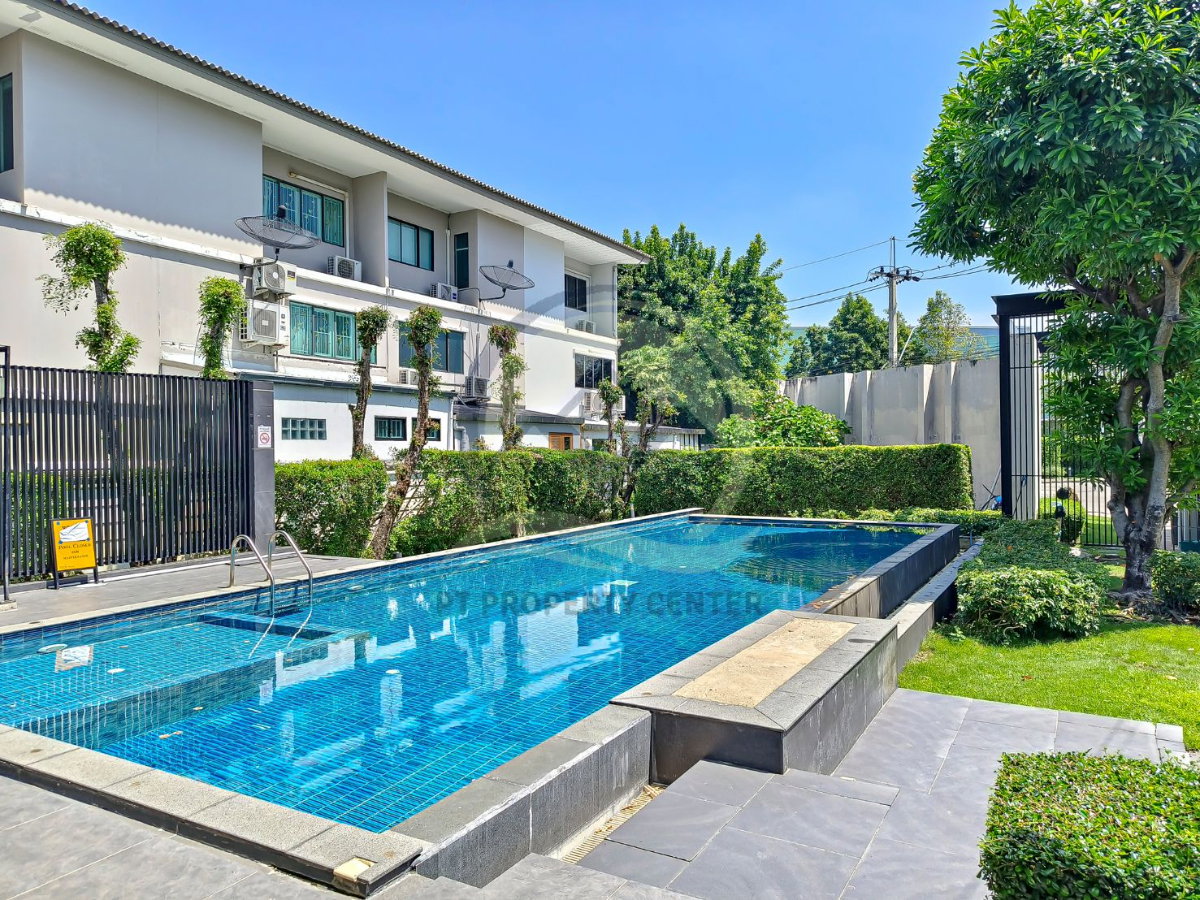 รูป โครงการพฤกษาวิลล์ 65/2 ติวานนท์ - ศรีสมาน ทาวน์โฮม 3 ชั้น ซอยศรีสมาน 3 นนทบุรี ขายบ้านสภาพดี พร้อมโปรโมชันส่วนลดพิเศษ สำหรับลูกค้าที่ตัดสินใจเร็ว - รูปที่ 28/33