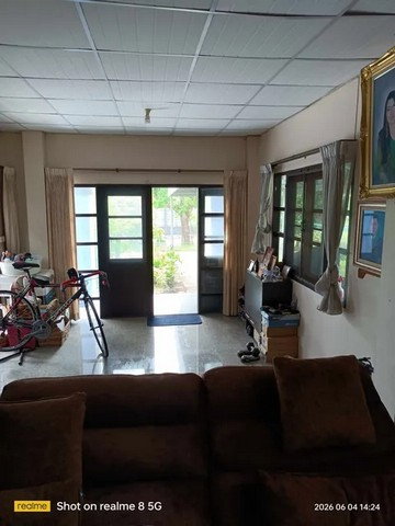 รูป ขายบ้านและที่ดิน บางพลี สมุทรปราการ เนื้อที่รวม260ตร.ว. ประกอบด้วยบ้าน2ชั้น1หลัง พื้นที่ใช้สอย 110ตร.ม. บ้านชั้นเดียว1หลัง พื้นที่ใช้สอย 81ตร.ม. - รูปที่ 6/17