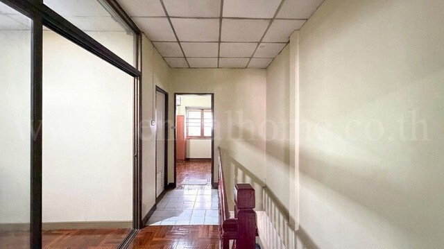 รูป ทาวน์เฮ้าส์ เศรษฐกิจ 33 (สินเนรมิตร) สภาพดี ราคาถูก - รูปที่ 16/28