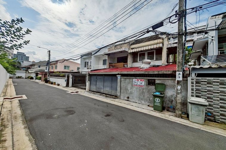 3-bed house for sale, 90 sqm, 24 sq wah, Huai Khwang