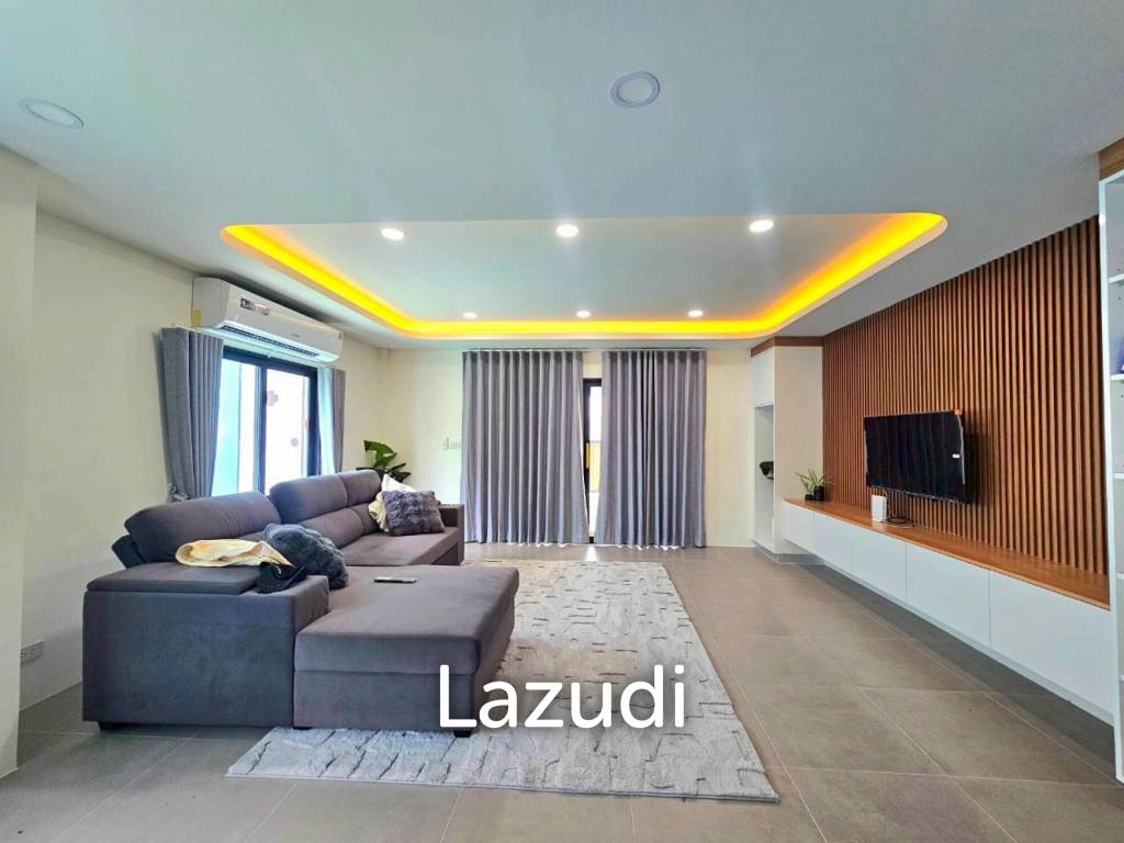 รูป RENOVATED 3 STOREY TOWNHOUSE NEAR TAKIAB BEACH - รูปที่ 5/44