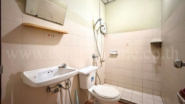 รูป ทาวน์เฮ้าส์ เศรษฐกิจ 33 (สินเนรมิตร) สภาพดี ราคาถูก - รูปที่ 20/28