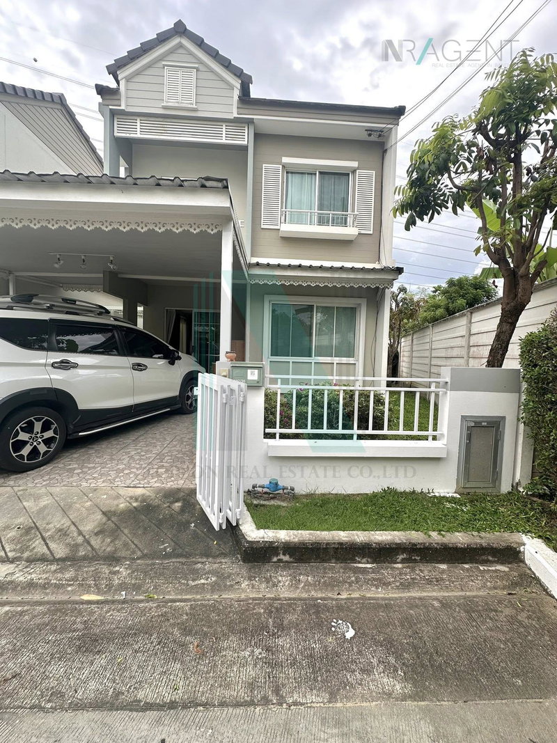 Houses for sale : For Sell Twin house THE VILLAGE BANGNA - WONGWAEN 2 2-story 3 bedroom 2 bathroom