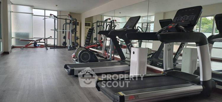 รูป คอนโด 2 ห้องนอน ขาย Navin Court Condominium ใกล้ BTS เพลินจิต (ID 3089373) - รูปที่ 2/9