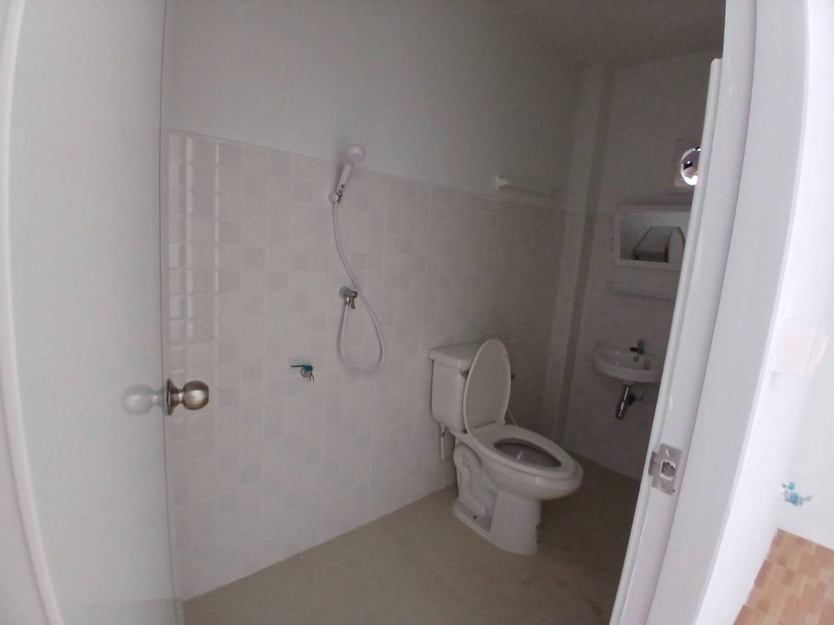 picture Warehouse for rent, Watcharapol Intersection Tel.0999983897 - 9/12