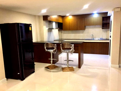 Townhouses for rent St. Andrews International School Bangkok : LTH15963 - Pet Friendly Townhouse for Rent Ekkamai | 90K/Month 