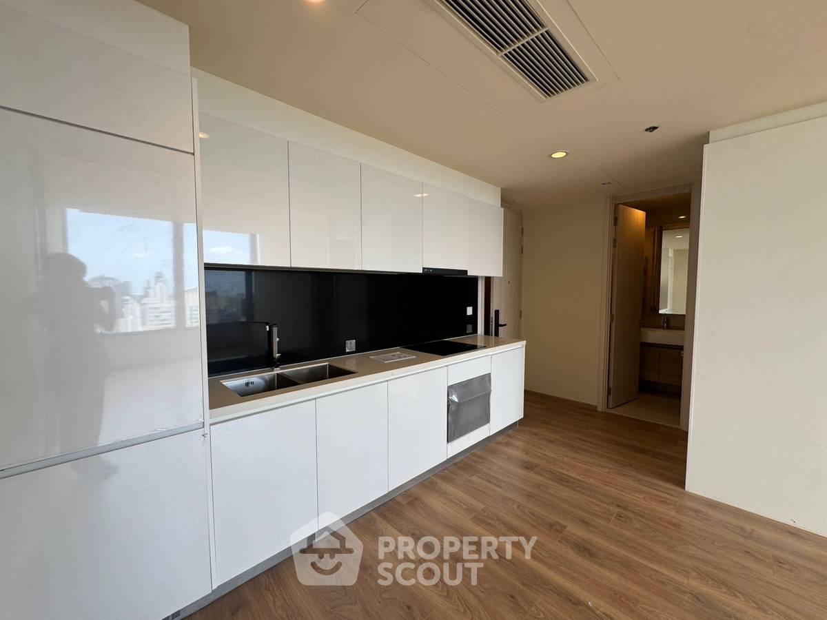 รูป คอนโด 2 ห้องนอน Noble Form Thonglor ชั้น 20 ใกล้ BTS ทองหล่อ (ID 3092781) - รูปที่ 10/11