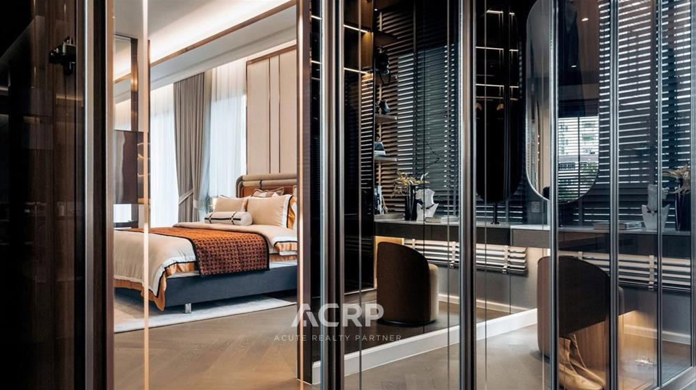 รูป ขายราคาพิเศษ บ้านเดี่ยวใจกลางเอกมัย (สุขุมวิท63)4ห้องนอน 429 ตร.ม. (รหัสทรัพย์ 00160012) - รูปที่ 3/7