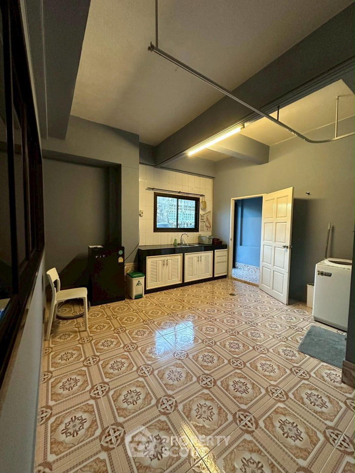 รูป ทาวน์เฮ้าส์ 3 ห้องนอน ให้เช่า ในวิชิต เมืองภูเก็ต (120 ตร.ม.) (ID 3087200) - รูปที่ 2/11