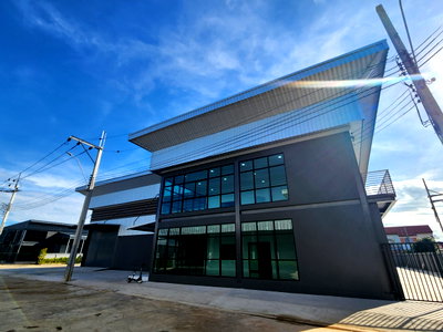 Factory for sale Hua Chieo Chaloem Phrakiat University : New Warehouse & Office for Sale | Thepharak Road (SPSSR314)