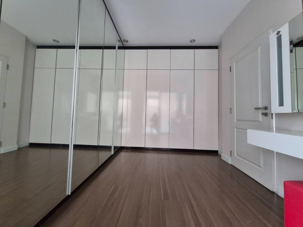 รูป บ้านลุมพินี สวนหลวง ร.9 Luxury Home - รูปที่ 32/35