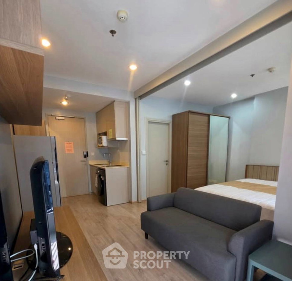 picture 1-BR Condo At Ideo Q Chula Samyan, 400m to MRT Sam Yan (ID 3092063) - 12/12