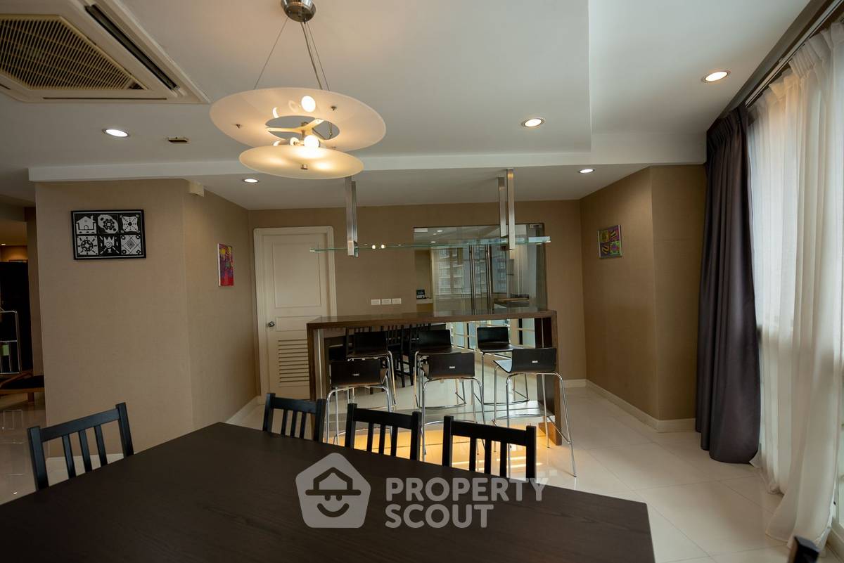 picture 3-BR 265 Sqm On 19th Floor, President Park Condominium, MRT Queen Sirikit (ID 1165113) - 7/30