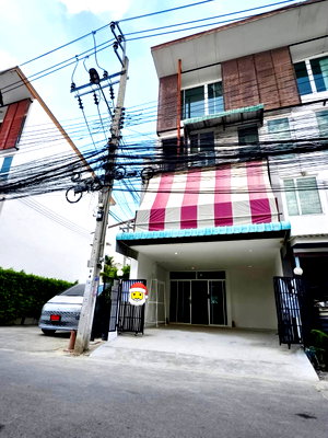ทาวน์โฮมให้เช่า : 🏡 RENT / SALE | The Attic Lite แจ้งวัฒนะ 24 4 ห้องนอน 3 ห้องน้ำ ทาวน์โฮมสไตล์โมเดิร์น หลังเซ็นทรัล แจ้งวัฒนะ