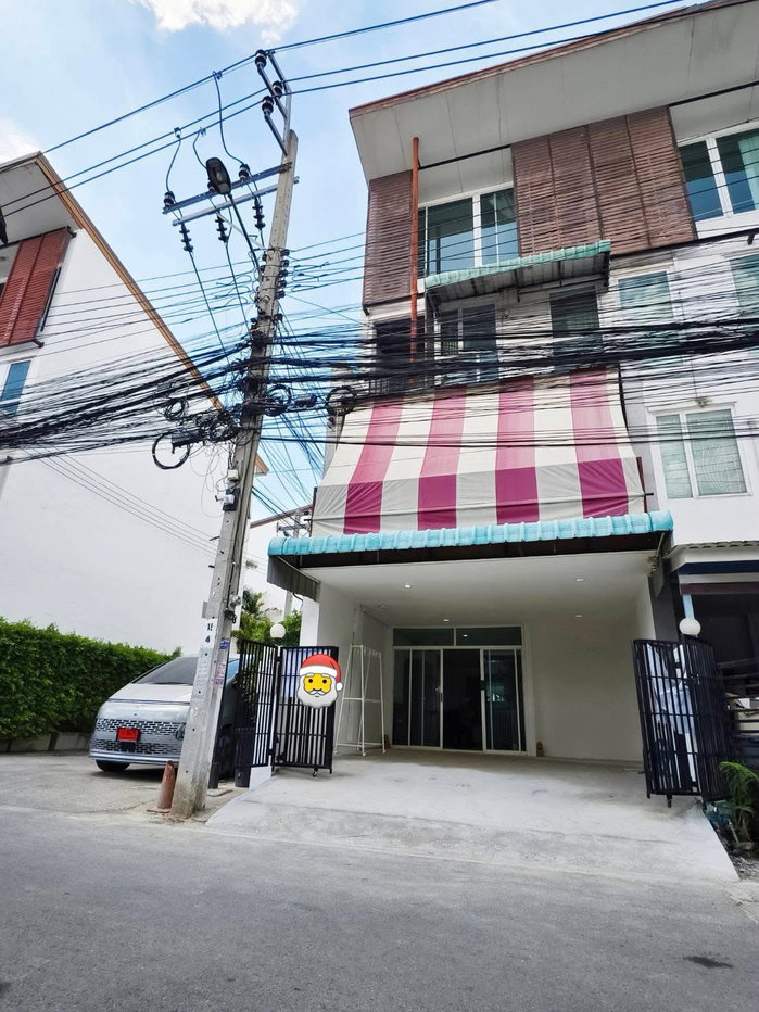 รูป 🏡 RENT / SALE | The Attic Lite แจ้งวัฒนะ 24 4 ห้องนอน 3 ห้องน้ำ ทาวน์โฮมสไตล์โมเดิร์น หลังเซ็นทรัล แจ้งวัฒนะ - รูปที่ 1/6