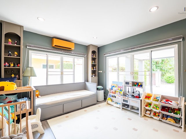 picture Urgent Sale – 2-Storey Detached House at Rock Garden Place Land Area: 107 sq.w. | Usable Area: 490 sq.m. | 5 Bedrooms | 5 Bathrooms - 17/36