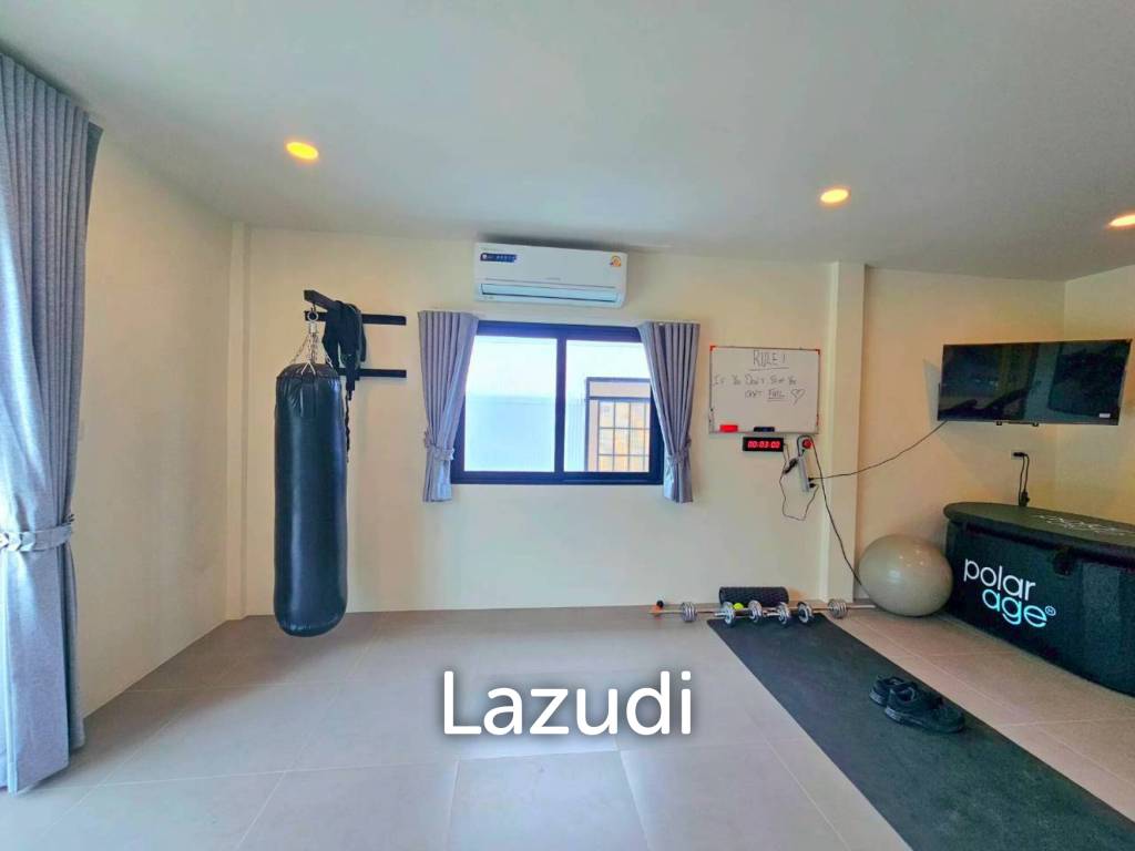 รูป RENOVATED 3 STOREY TOWNHOUSE NEAR TAKIAB BEACH - รูปที่ 26/44