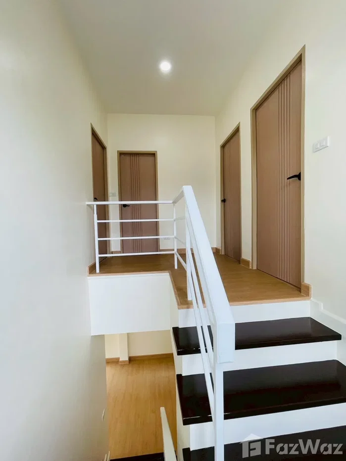 picture Twin house (corner unit) in a detached house style. 5714885 - 5/43
