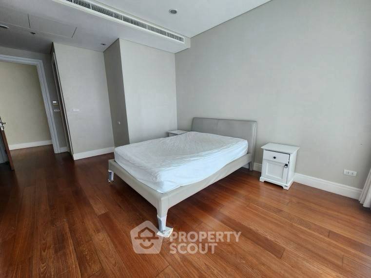 รูป คอนโด 6 ห้องนอน Bright Sukhumvit 24 ขนาด 365 ตร.ม. ใกล้ BTS พร้อมพงษ์ (ID 3090795) - รูปที่ 12/19