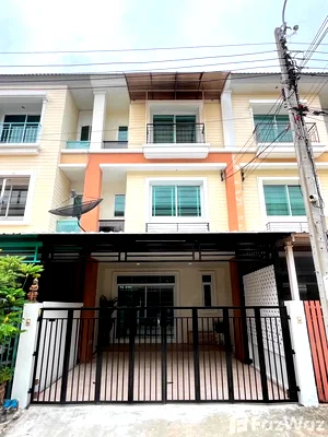 Townhouses for rent Lhong  1919 : Spacious 3-Story Townhome for Rent | Grandity Sathupradit 2 6588484
