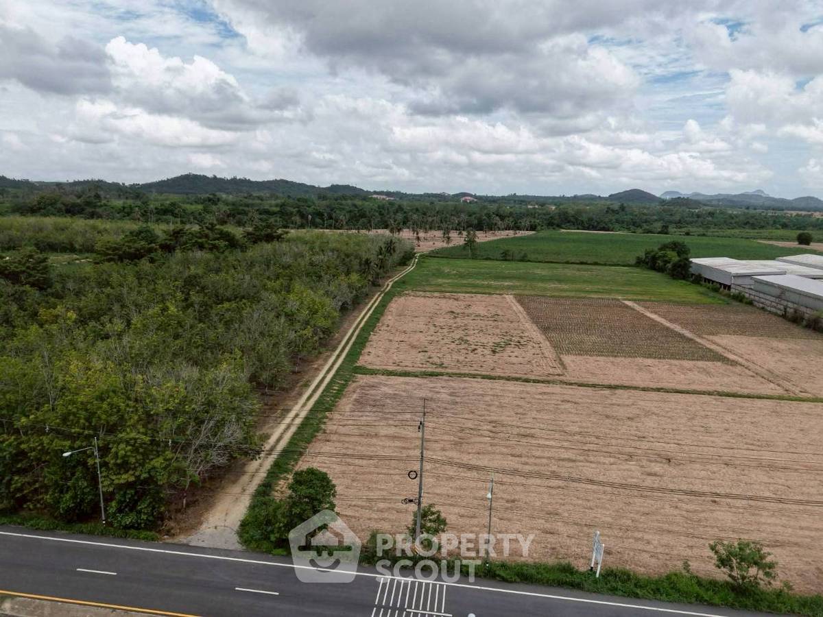 รูป ขายที่ดินทำเลห้วยใหญ่ บางละมุง ชลบุรี (ID 3082146) - รูปที่ 5/5