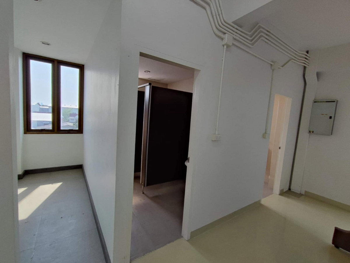 รูป LTH15959 - Commercial Building for Rent Onnut | Onnut 70/1 | 120K/Month | อาคารพาณิชย์ให้เช่า อ่อนนุช 70/1 - รูปที่ 10/10