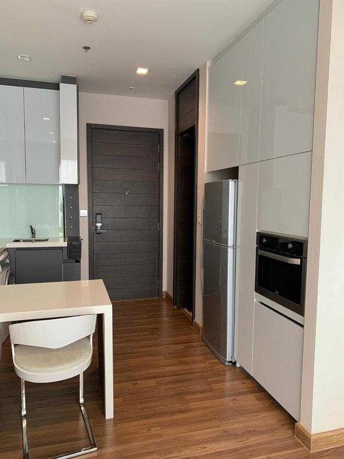 รูป Available for rent! Ivy Ampio. A Spacious 1 Bedroom with 45sqm. High floor with best Ratchada View. 0 Meter to the Station. Ready to move in. - รูปที่ 7/8
