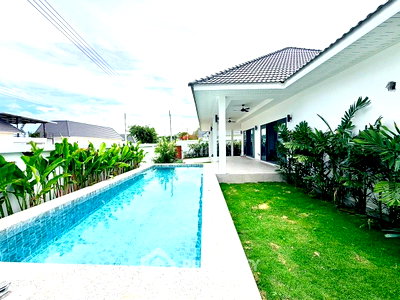 Houses for sale Hua Hin Prachaubkirikhan : 4-BR Villa With 250 Sqm Living Space | Pavilion Ville Hua Hin (ID 3092393)