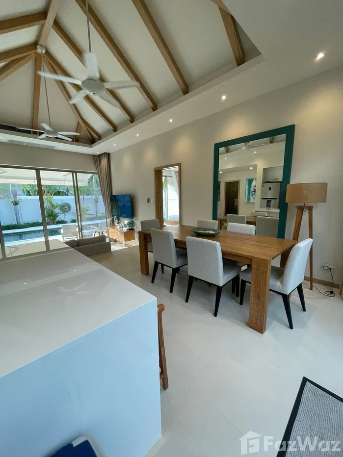 picture Tropical Luxury, Redefined. 6588653 - 11/22