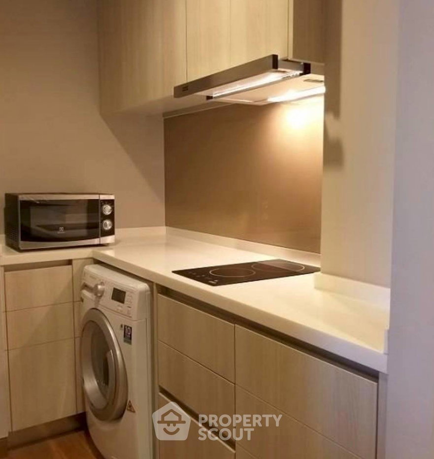 picture 2-BR 55 Sqm Condo At The Lumpini 24, BTS Phrom Phong (ID 3090866) - 3/5