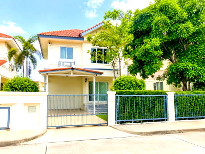 Houses for rent Suwannaphum International Airport : For rent, 3 bathrooms, Kheha Romklao 64, Miss Teen, Big C Market, Kheha Romklao 64, 800 m. Ramkhamhaeng 164, 2-story detached house, 3 bedrooms.