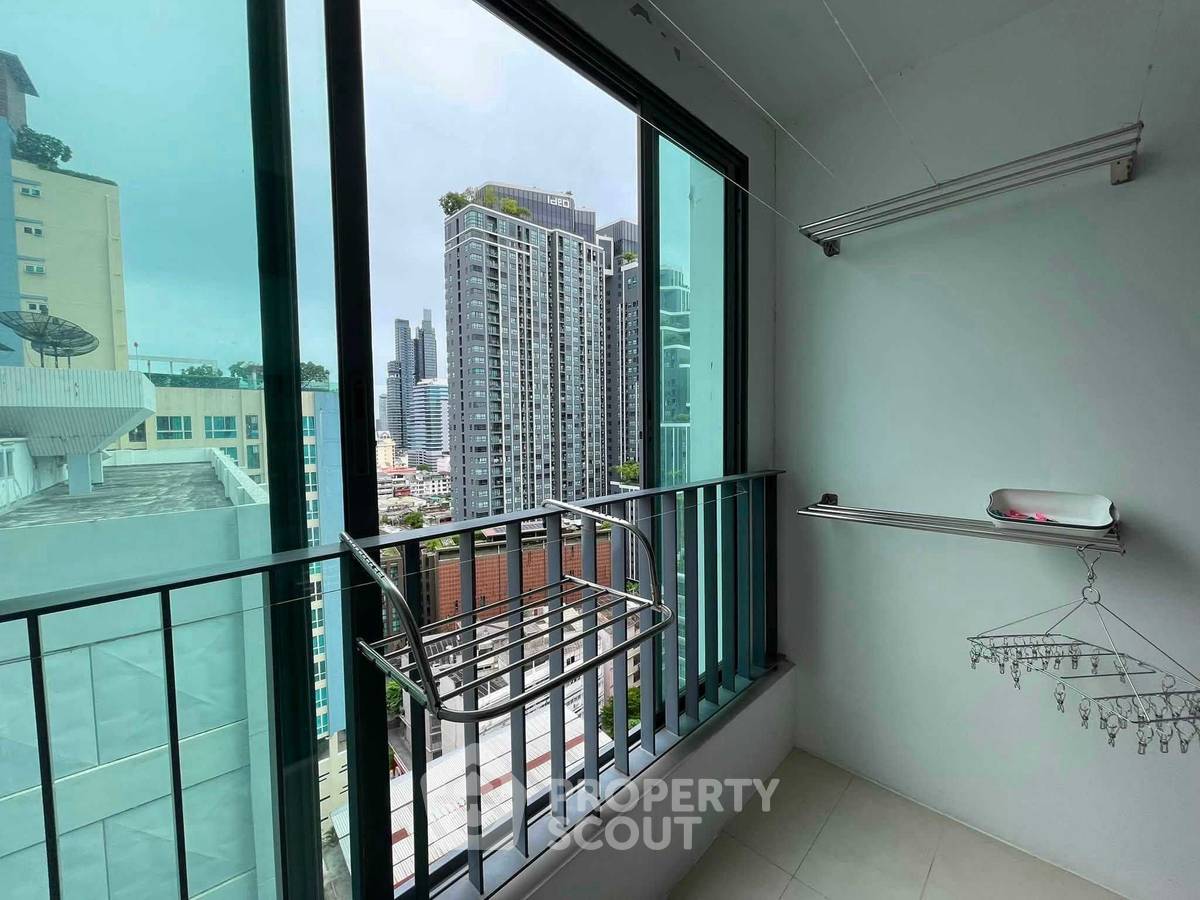 picture 1-BR Condo At Ideo Q Chula Samyan, 400m To MRT Sam Yan (ID 3090955) - 8/17