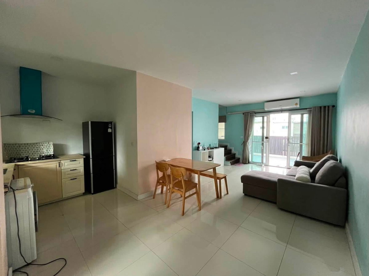 รูป 🏡 FOR RENT | Bless Town ศรีนครินทร์ – หนามแดง 2 ห้องนอน 3 ห้ัองน้ำ ฟังก์ชันใหญ่ พร้อมอยู่ Pet Friendly 🐶🐱 - รูปที่ 2/15