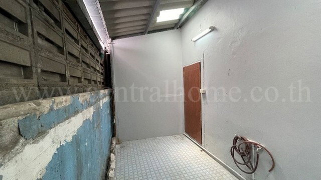 รูป ทาวน์เฮ้าส์ หมู่บ้านเจริญชัย 4 บ้านพร้อมอยู่ทำเลดีเดินทางสะดวกราคาถูก - รูปที่ 11/16