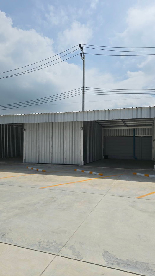 picture Retail store for rent at charging stations. - 7/8