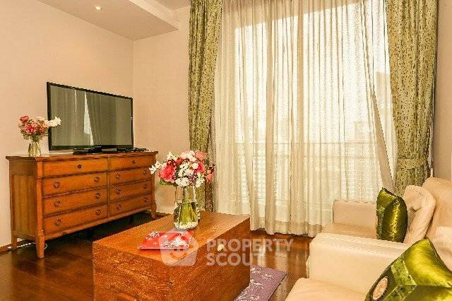 picture 1-BR Condo In Quattro By Sansiri, 57 Sqm, High-Floor 23rd + BTS Thong Lor (ID 3087588) - 1/5