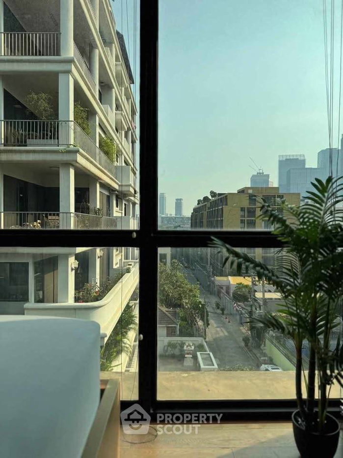 picture 1-BR 32 Sqm Condo At Socio Ruamrudee, 6th Floor Near BTS Nana (ID 3091434) - 4/10