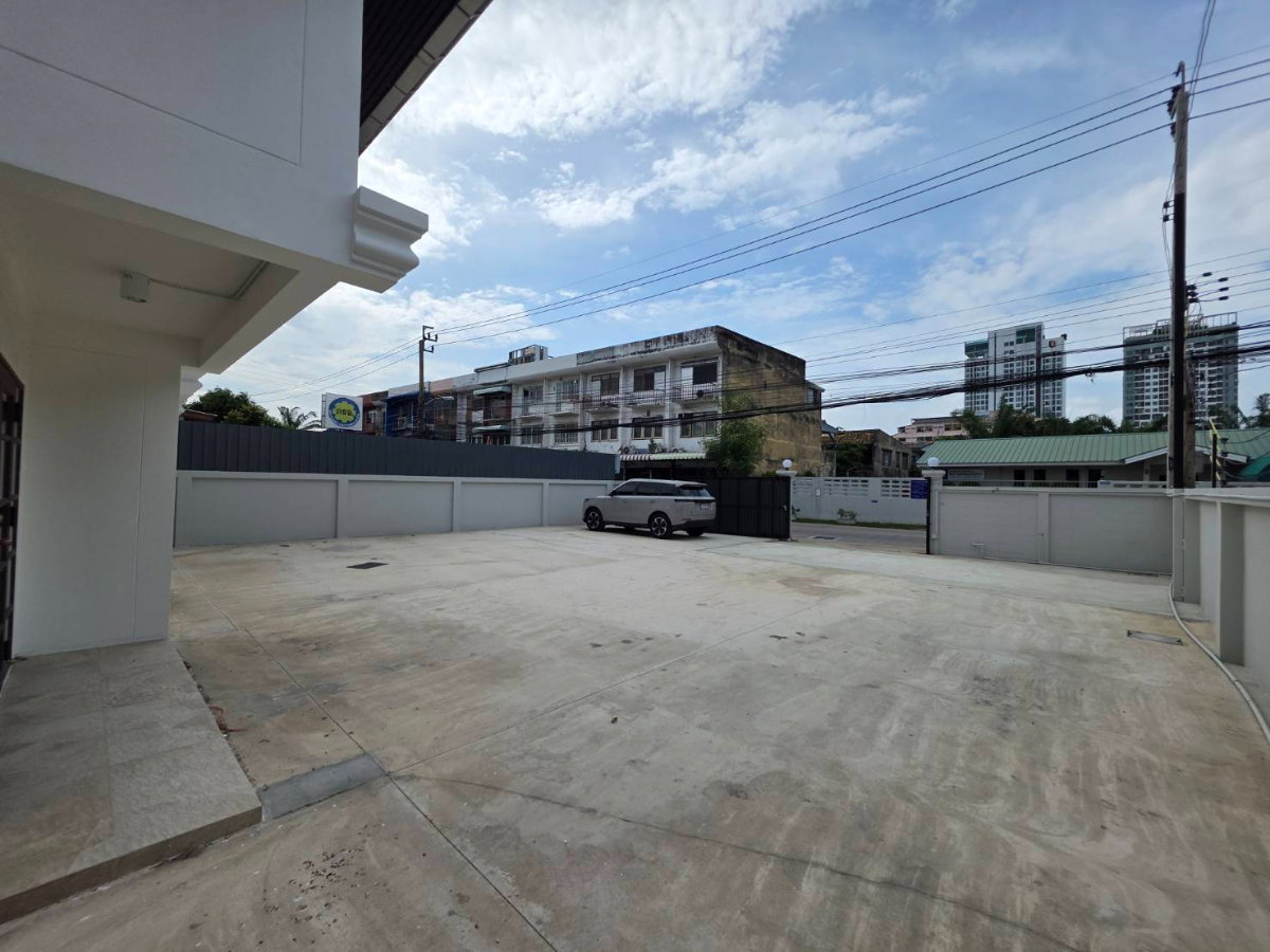 picture For Rent Home Office 3separate buildings Near BTS Bearing Only800m. - 4/36