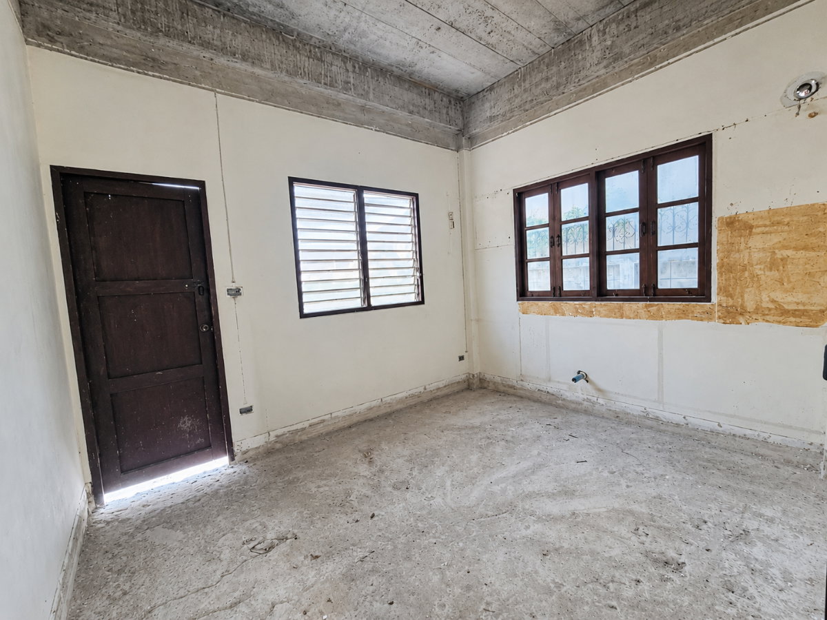 รูป 🏡 บ้านเดี่ยวใกล้เดอะมอลล์บางแค รื้อภายในแล้ว พร้อมรีโนเวทตามสไตล์ที่คุณต้องการ 📍ซอยศาลธนบุรี 35 | ราคาเพียง 4.99 ล้านบาท - รูปที่ 9/20
